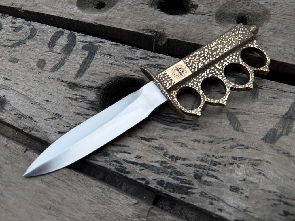 Brass Knuckle knife