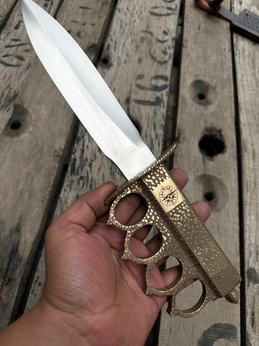 Brass Knuckle knife