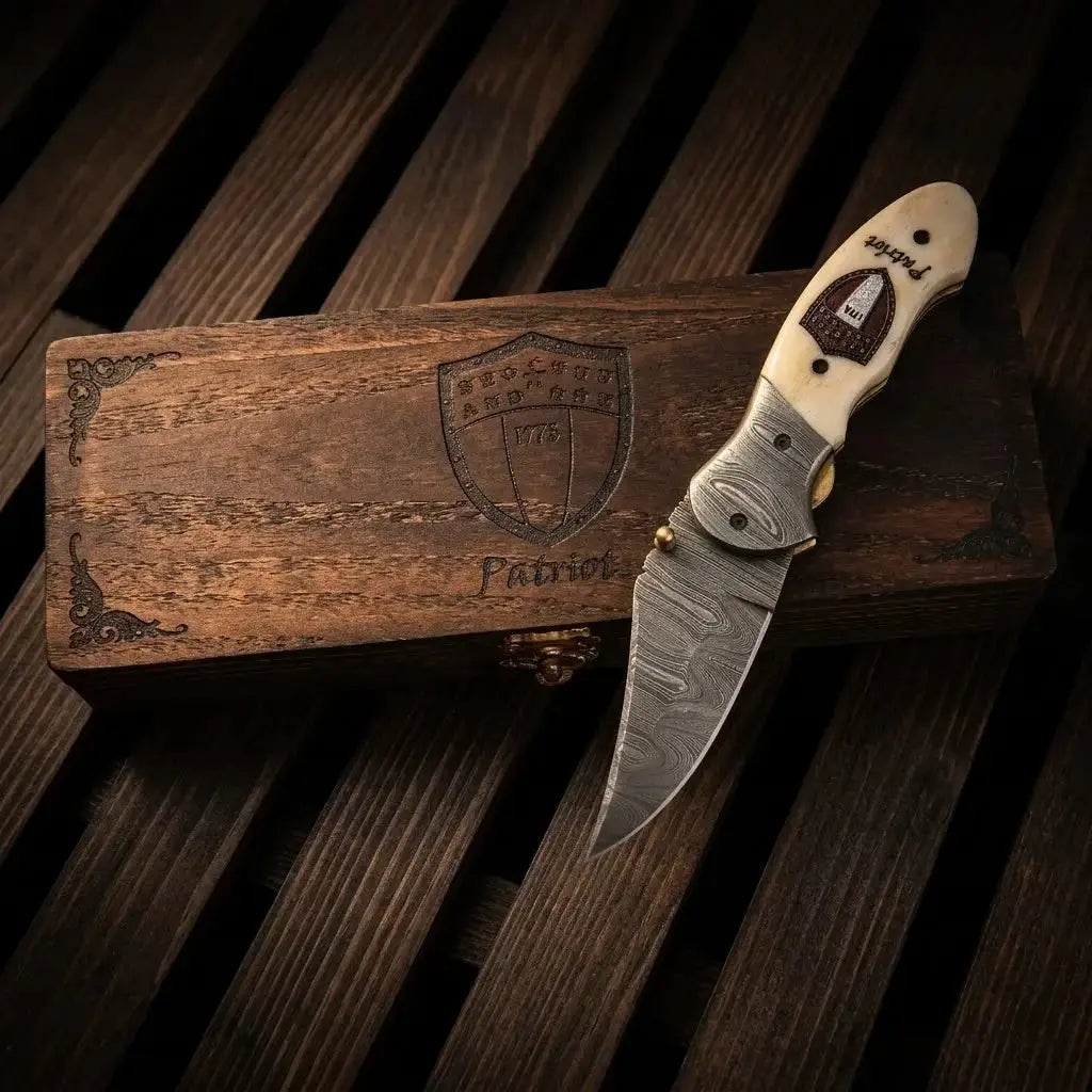 Classic Damascus Steel Folding Pocket Knife – Handmade EDC Knife Lycan Handmade Style