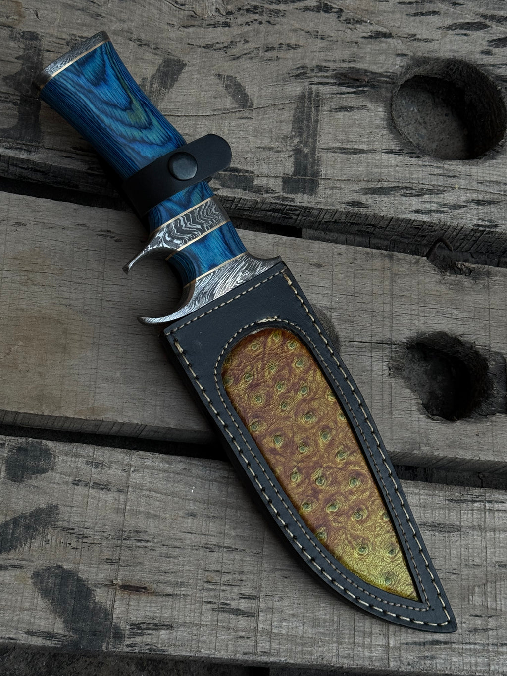 Handmade Damascus hunting knife, gift for hunters
