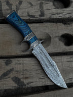 Damascus hunting knife handle grip detail