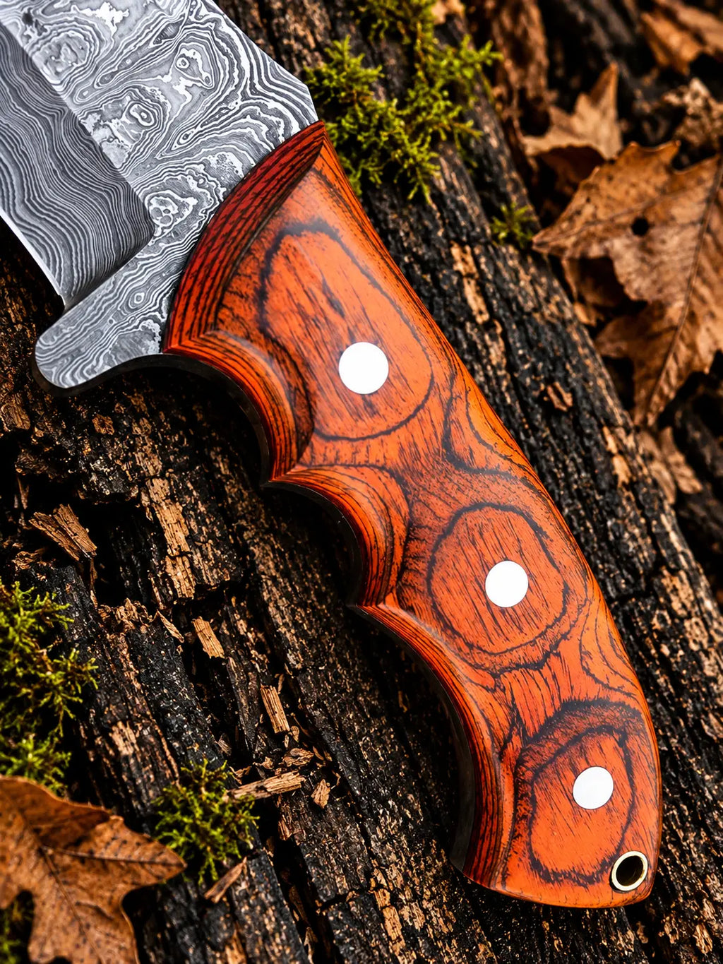 Horizontal pure leather sheath for Damascus tracker knife - angle 4