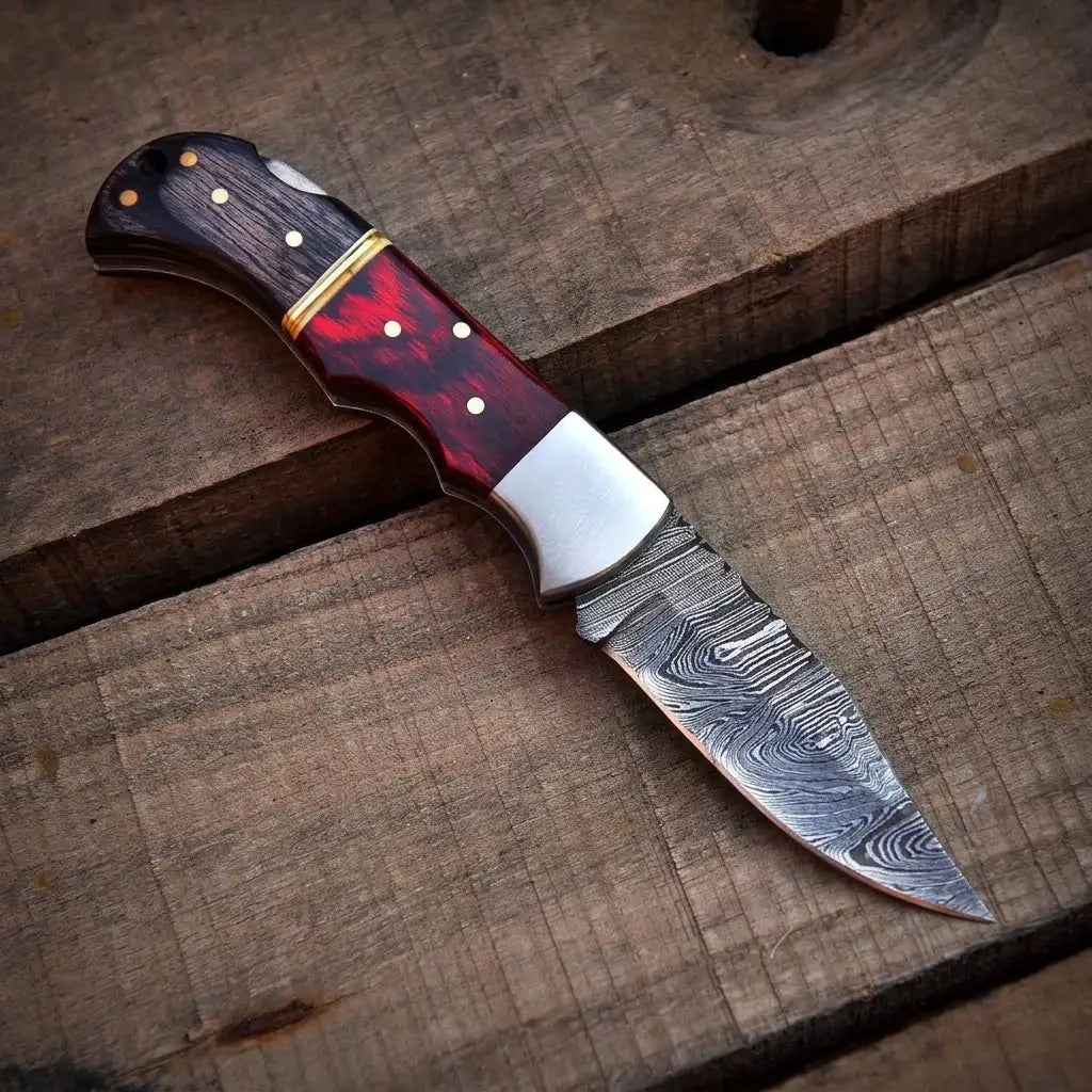 Handmade Damascus steel folding knife, ideal groomsmen gift knife
