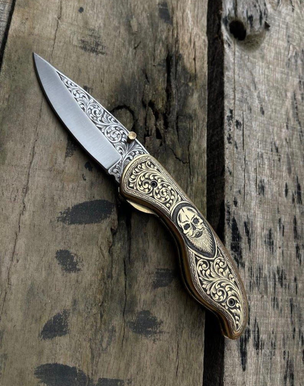 Skull handle folding pocket knife, gothic EDC knife